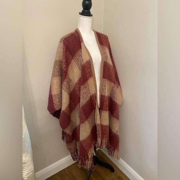 Torrid Reversible Kimono - Picture 7 of 7